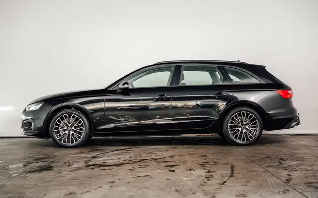 Audi A4 view 2