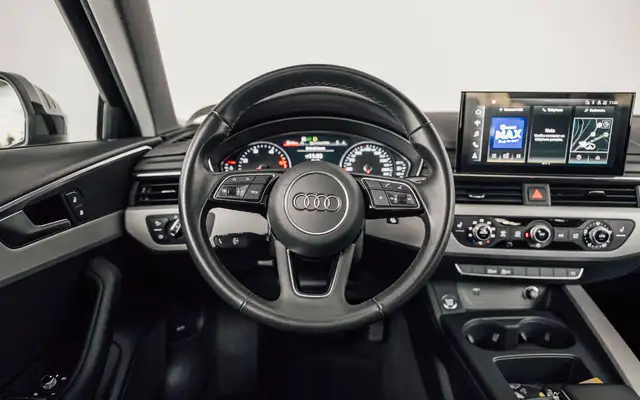 Audi A4 view 15