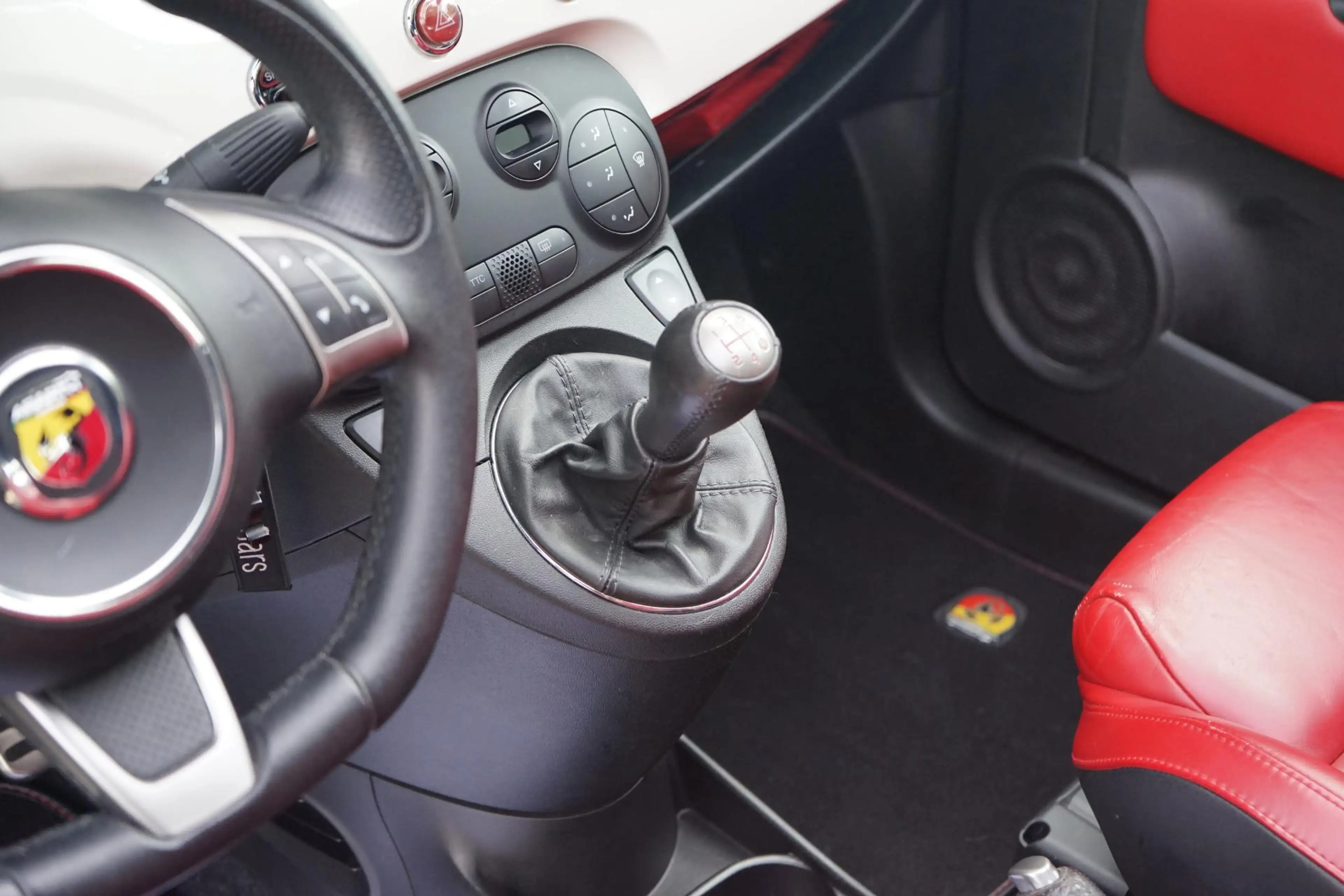 Abarth 500C 1.4 T-Jet Estetico , 2-tone, Schaalstoelen, Inters — photo 14