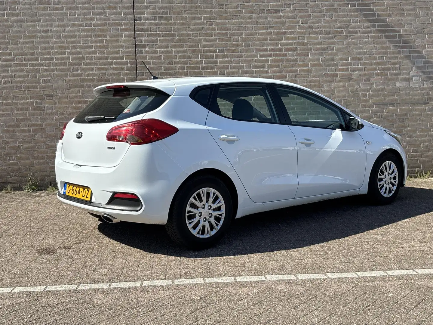 Kia Ceed / cee'd 1.6 CRDi X-ecutive | Cruise | Climate | Wit - 2