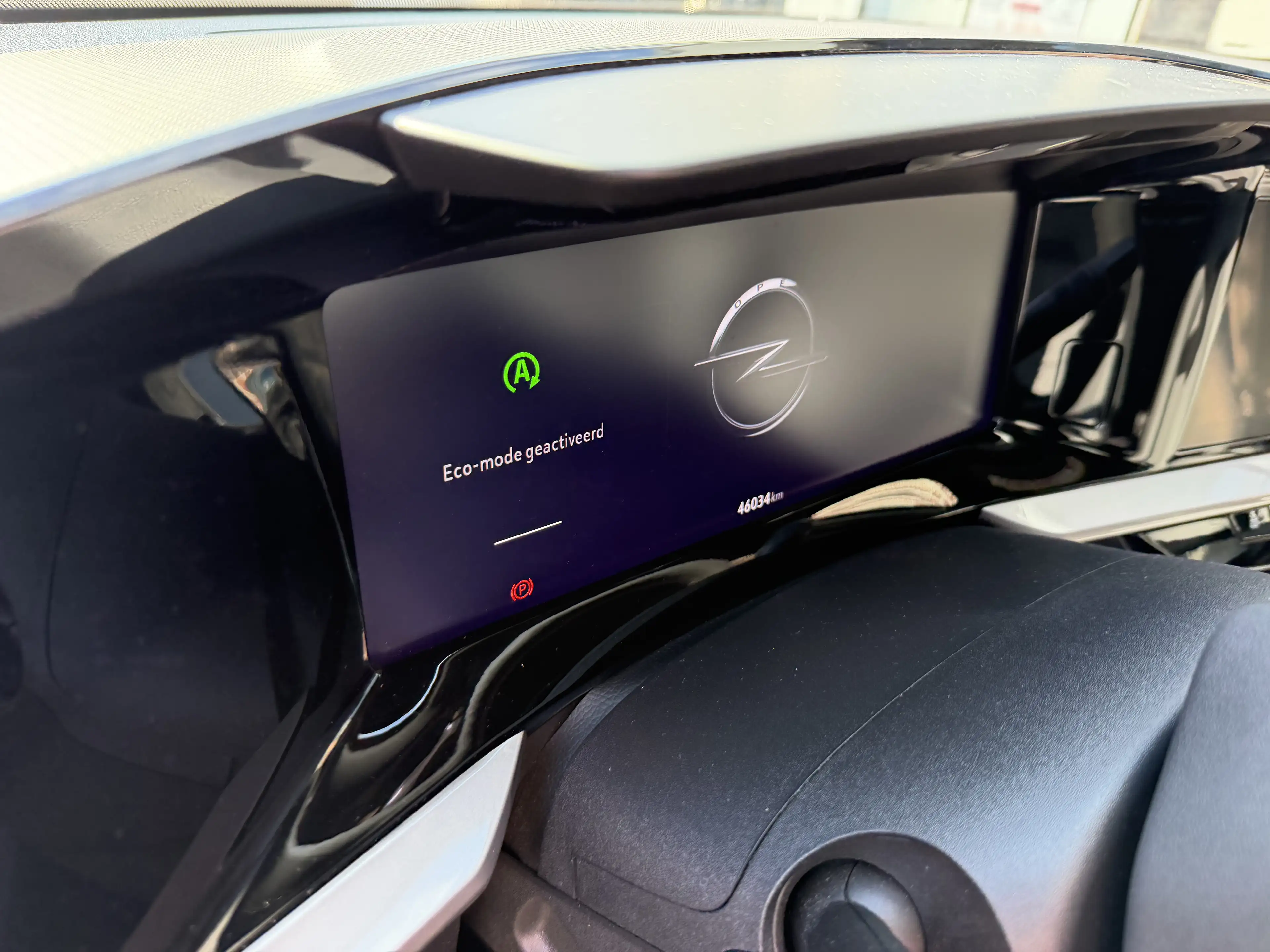 Opel Mokka-E ULTIMATE 50KWH 136PK 100KW ELEKTRISCH — photo 9