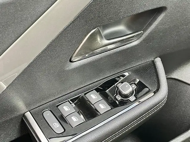 Opel Astra view 14