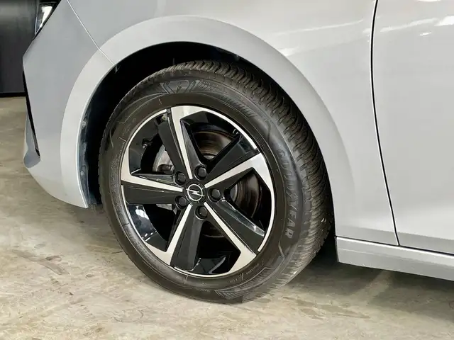 Opel Astra view 9