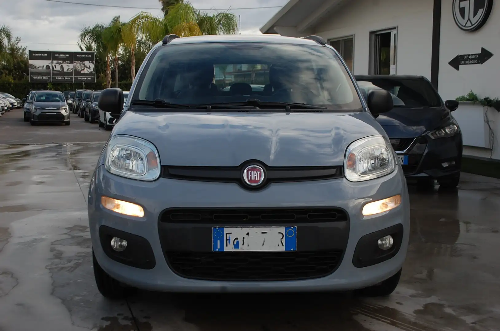 Fiat Panda 1.2 69CV Easy S&S Uff Italy Clima Gris - 2