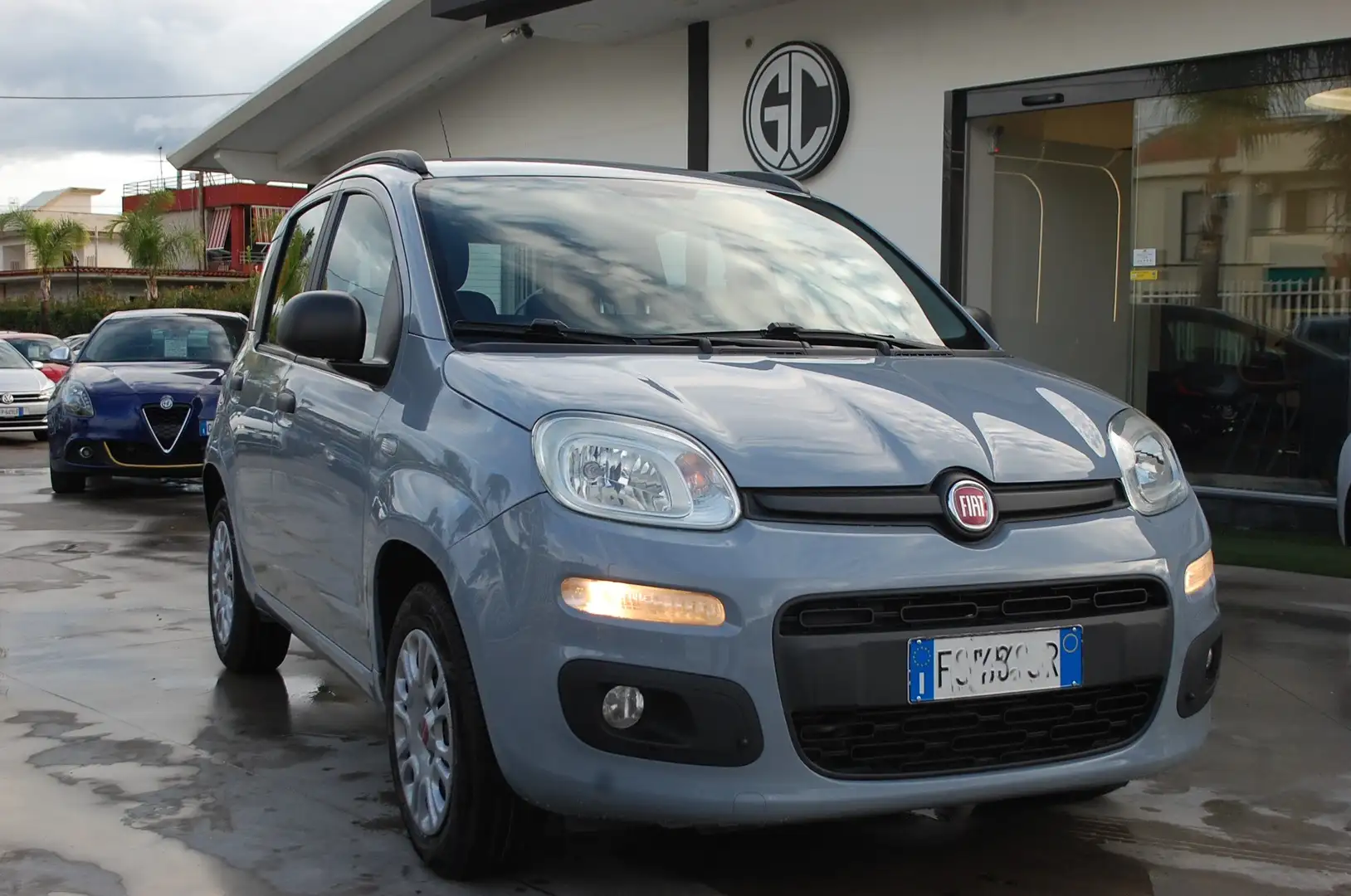 Fiat Panda 1.2 69CV Easy S&S Uff Italy Clima Gris - 1