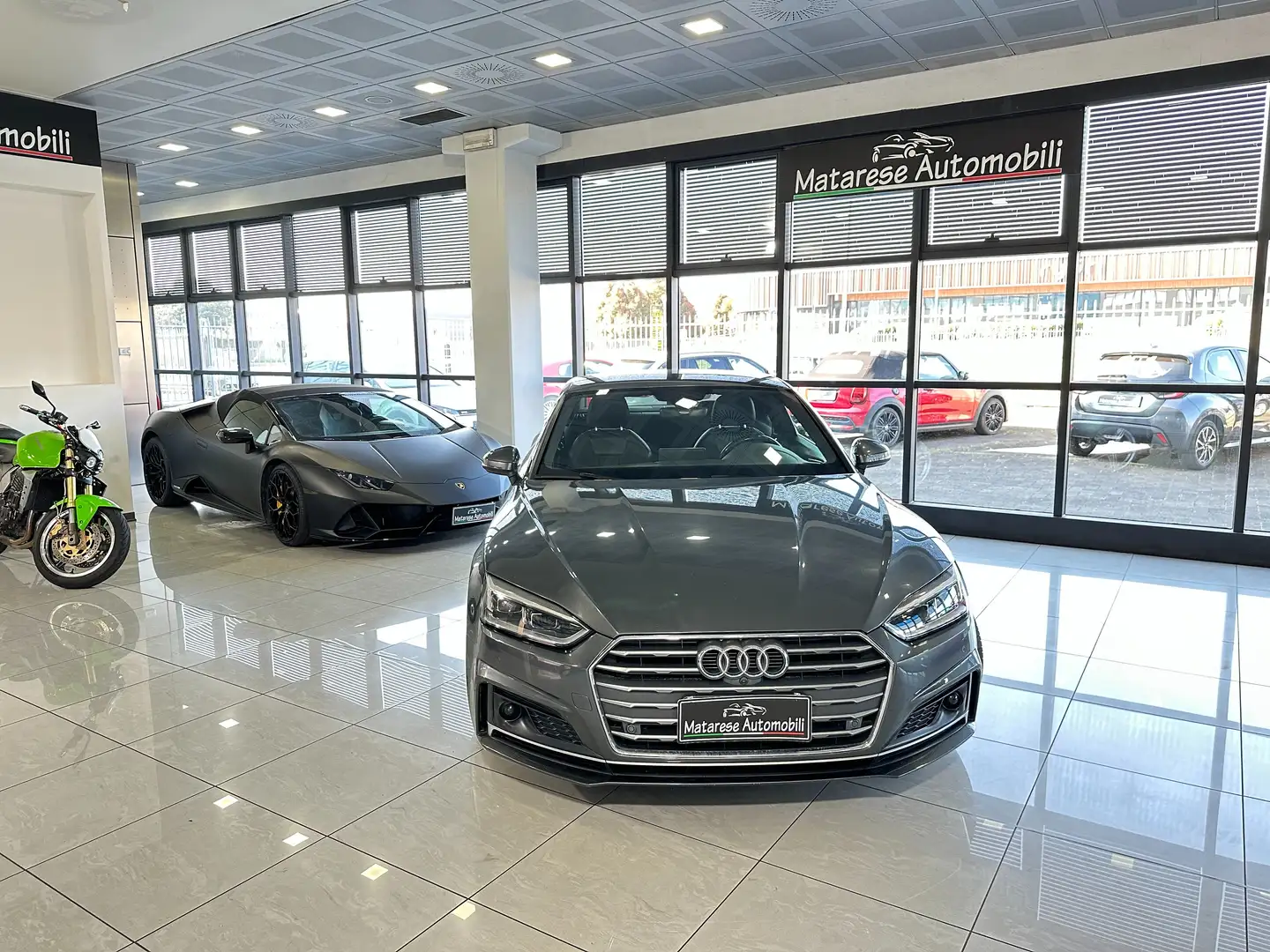 Audi A5 190cv S-tronic S-line VirtualCockpit Finanziabile Grijs - 2