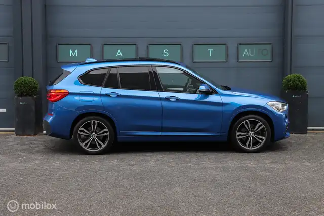 BMW X1 view 5