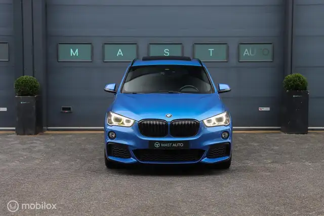 BMW X1 view 2