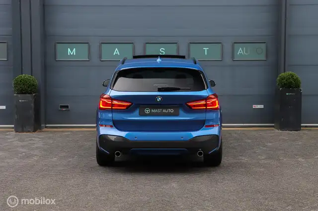 BMW X1 view 9