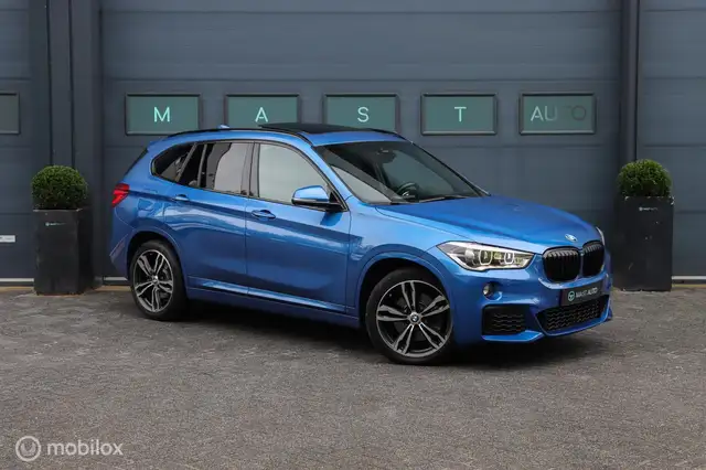 BMW X1 view 4