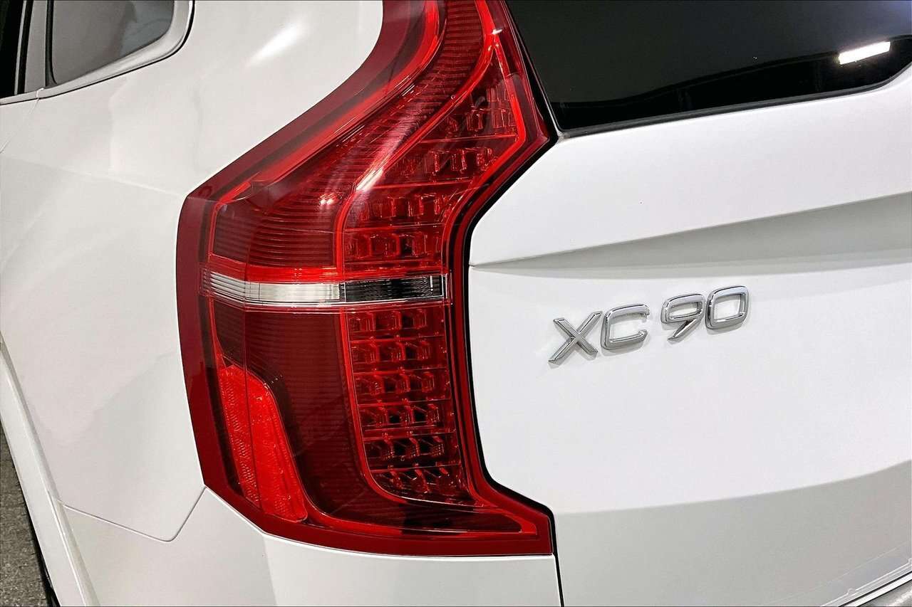 2024 Volvo XC90 CORE BRIGHT PHEV - CLIMATE - PANORAMIC SUNROOF / P thumb 32