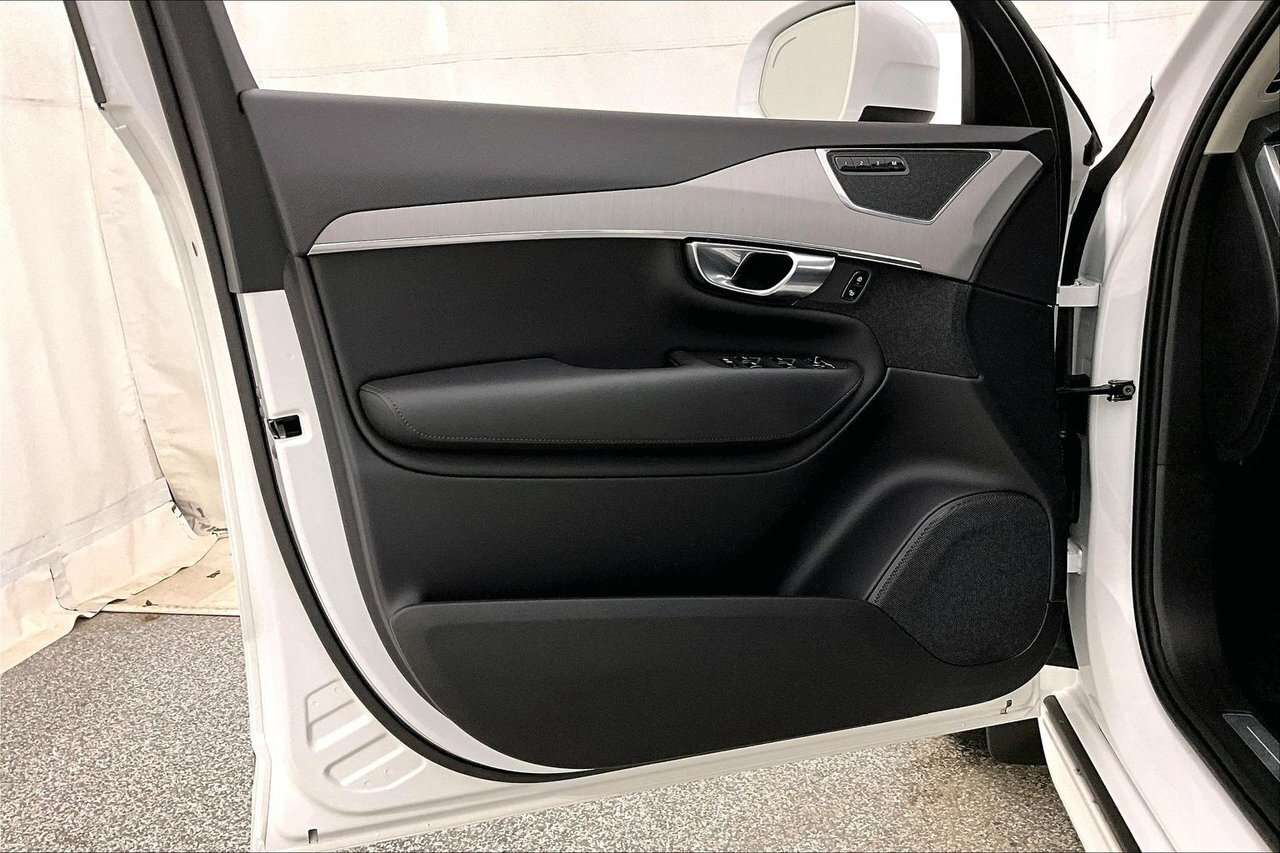 2024 Volvo XC90 CORE BRIGHT PHEV - CLIMATE - PANORAMIC SUNROOF / P thumb 18