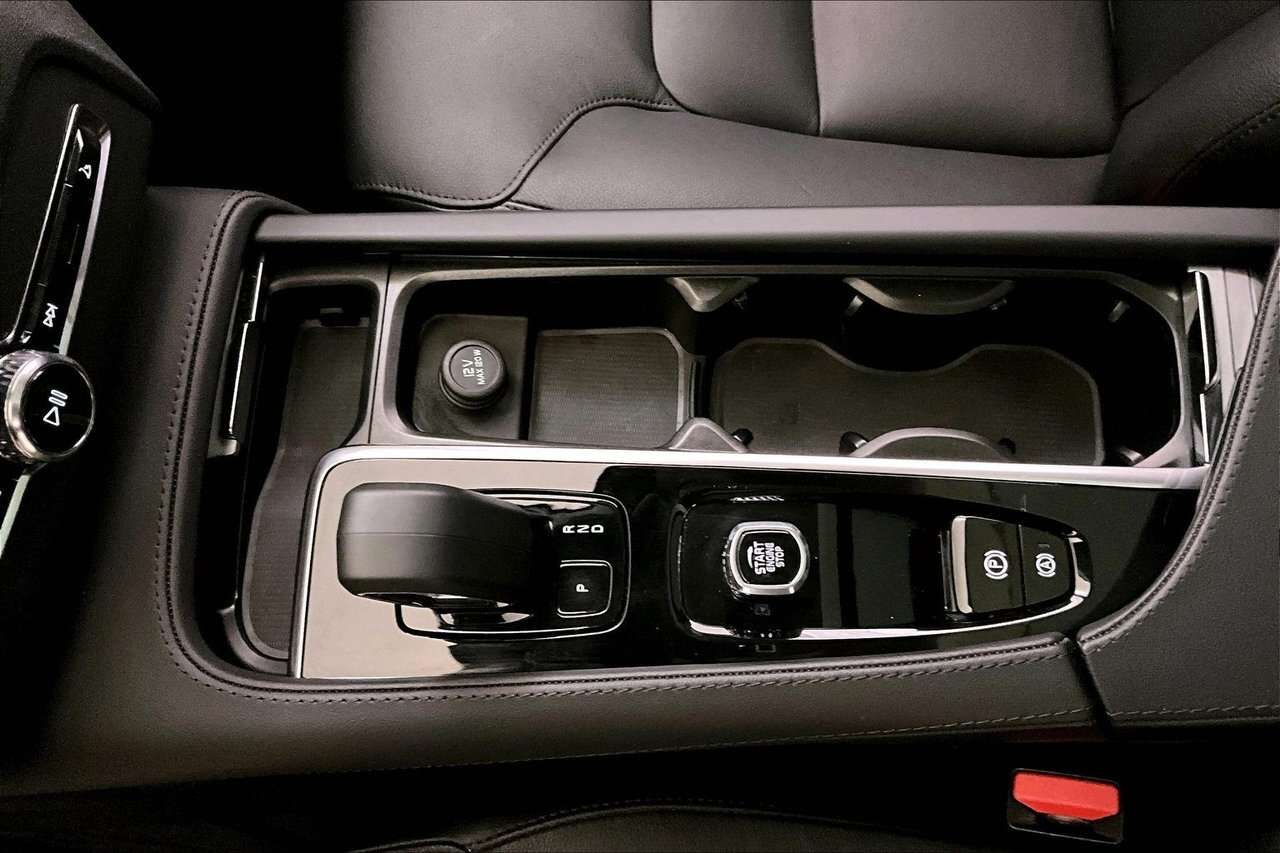 2024 Volvo XC90 CORE BRIGHT PHEV - CLIMATE - PANORAMIC SUNROOF / P thumb 14