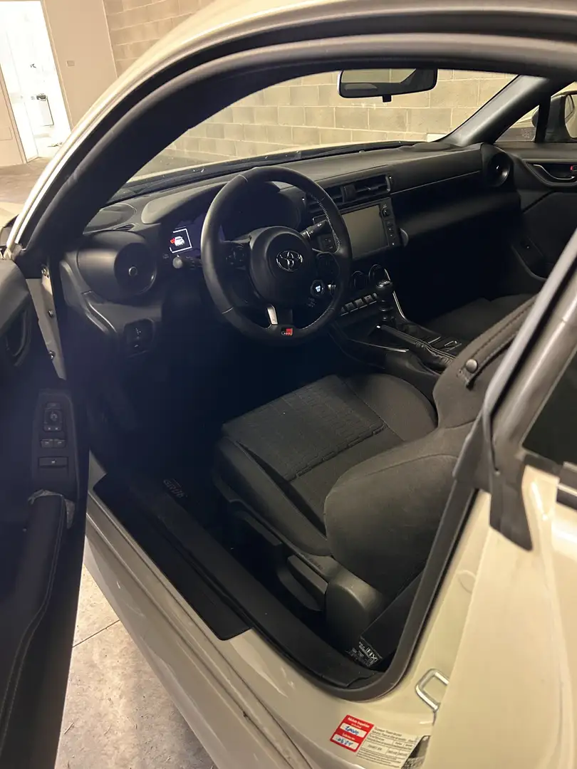 Toyota GR86 2.4 Sport - 2