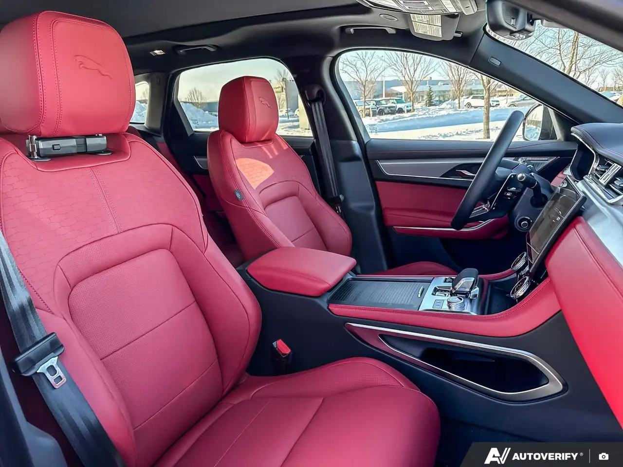 Jaguar F-Pace снимка Jaguar F-Pace