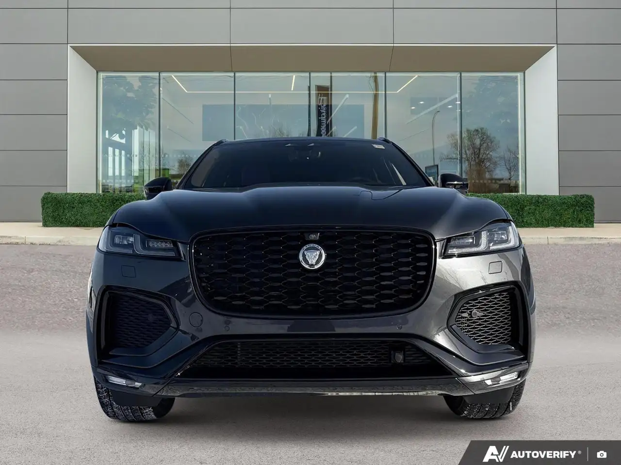 Jaguar F-Pace снимка Jaguar F-Pace