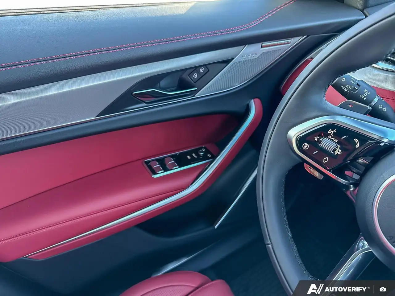 Jaguar F-Pace снимка Jaguar F-Pace