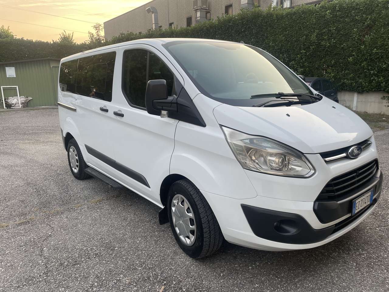 Ford Tourneo Custom 9 posti