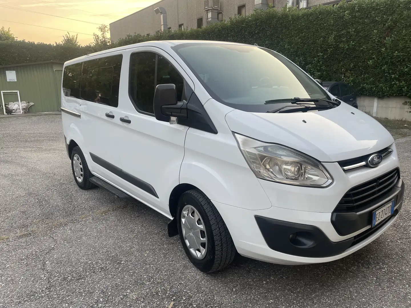 Ford Tourneo Custom 9 posti Bianco - 1