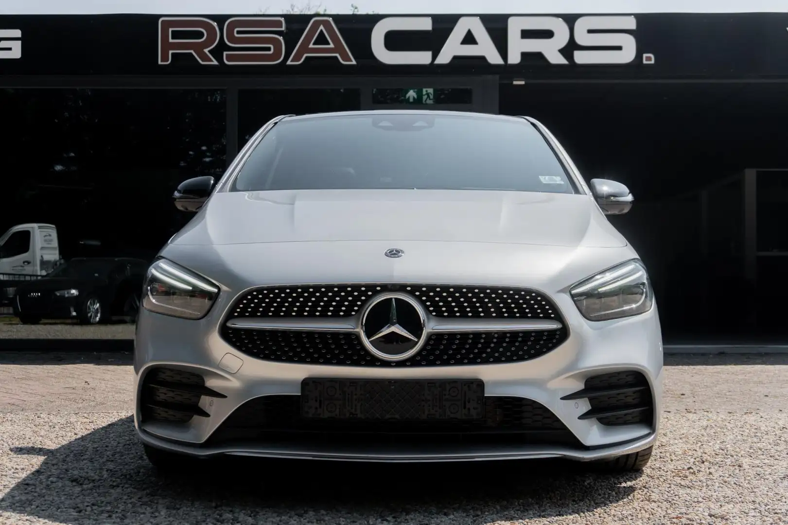 Mercedes-Benz B 200 Premium Plus Zilver - 2