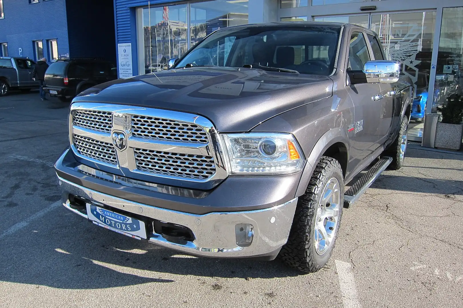 Dodge RAM Ram 1500 HEMI Laramie SOFORT Gris - 1