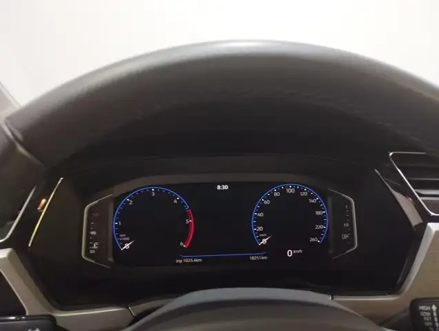 Volkswagen Touran view 13