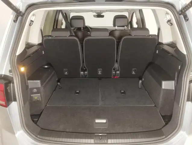 Volkswagen Touran view 7
