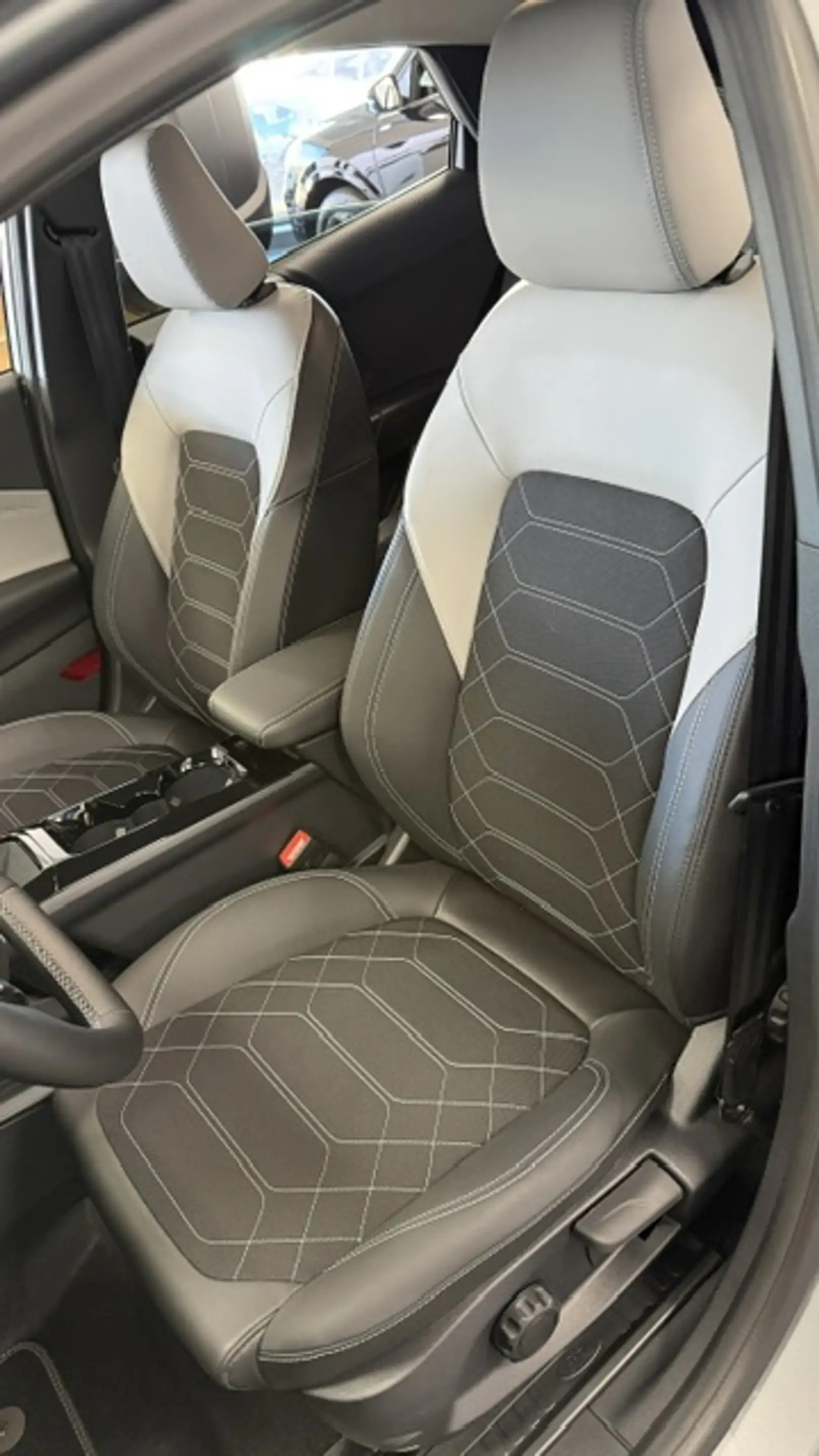 Ford Puma Gen-E Premium 46,8kWh — photo 7