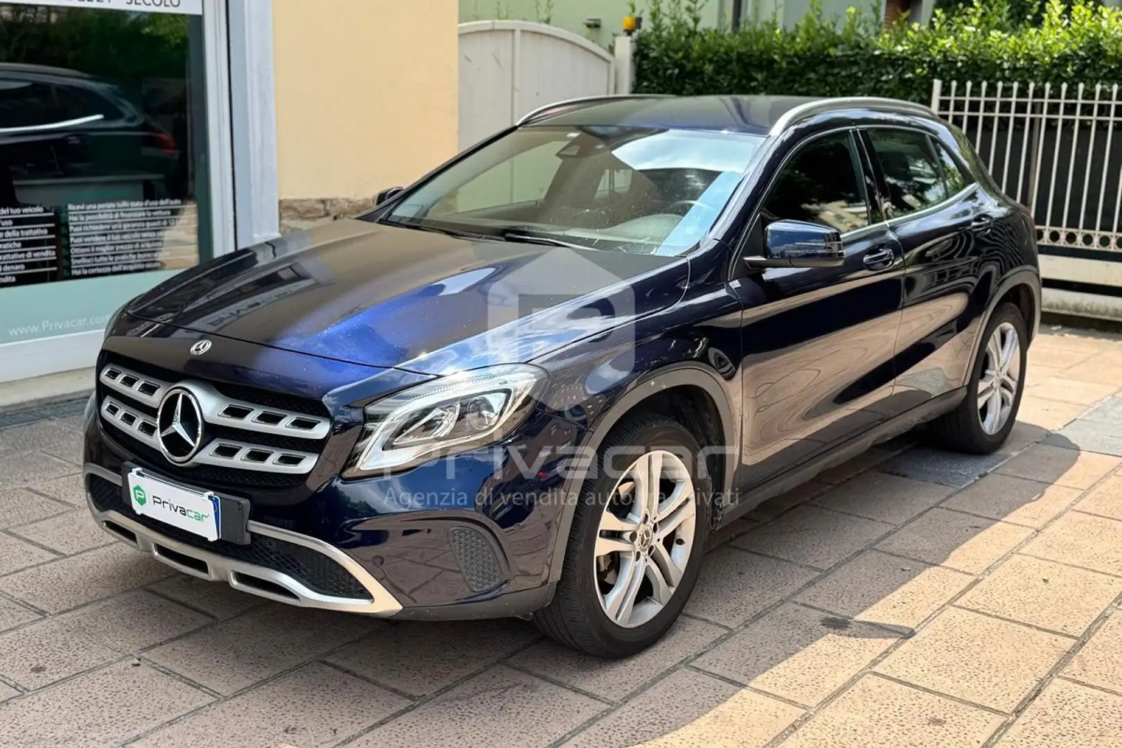 Mercedes-Benz GLA 180 GLA 180 d Automatic Sport Blu/Azzurro - 1