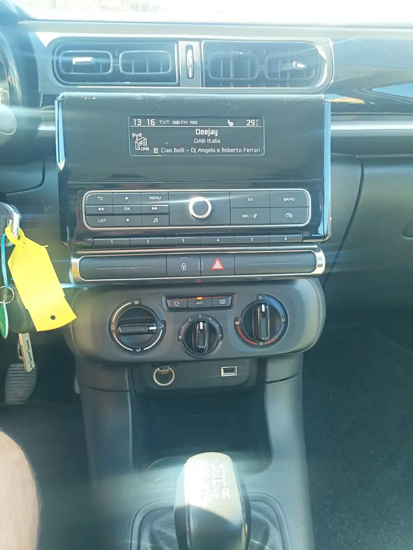 Citroen C3 C3 1.2 61 kW N1 o autovettura Wit - 2