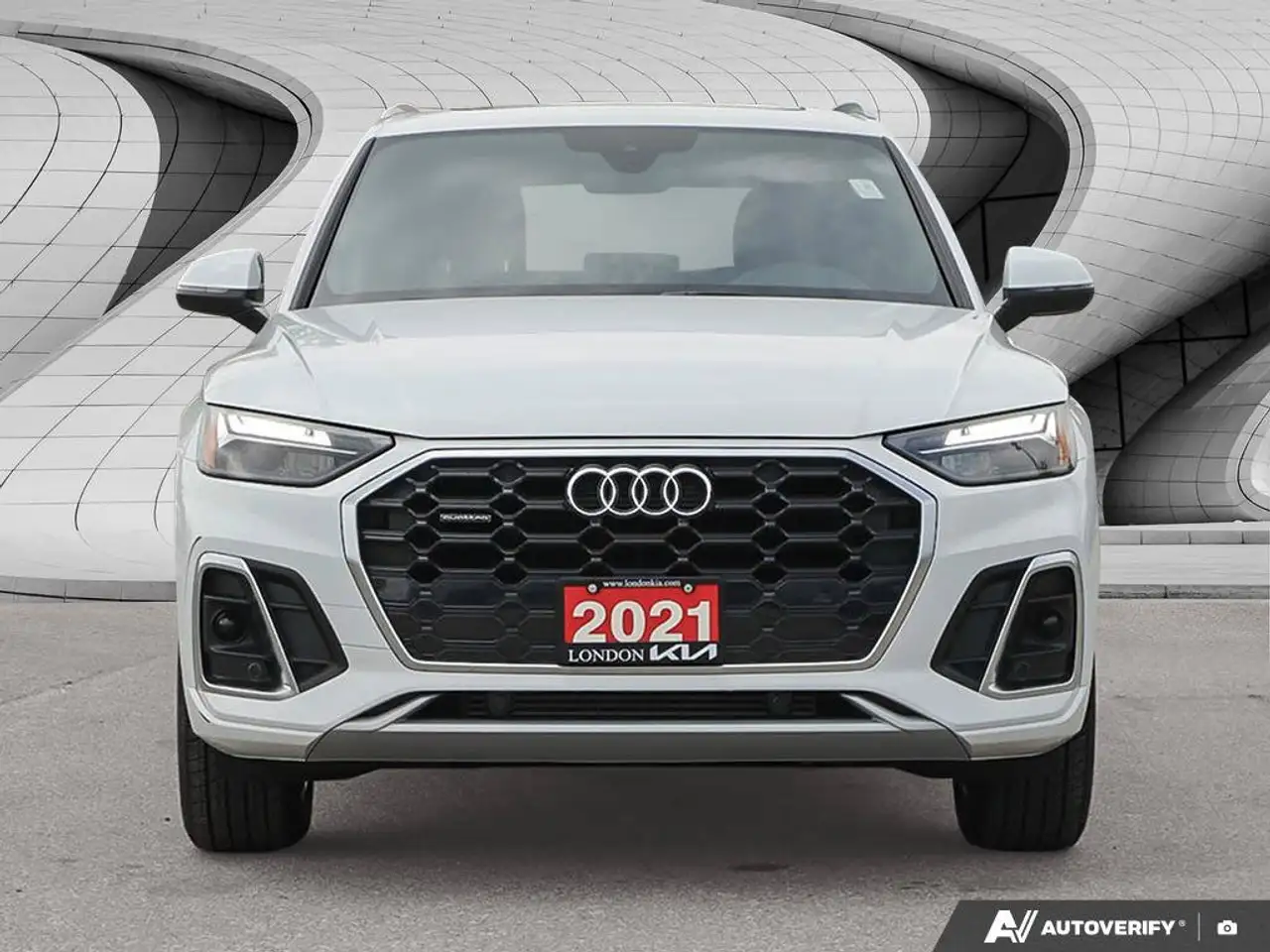 Audi Q5 photo Audi Q5