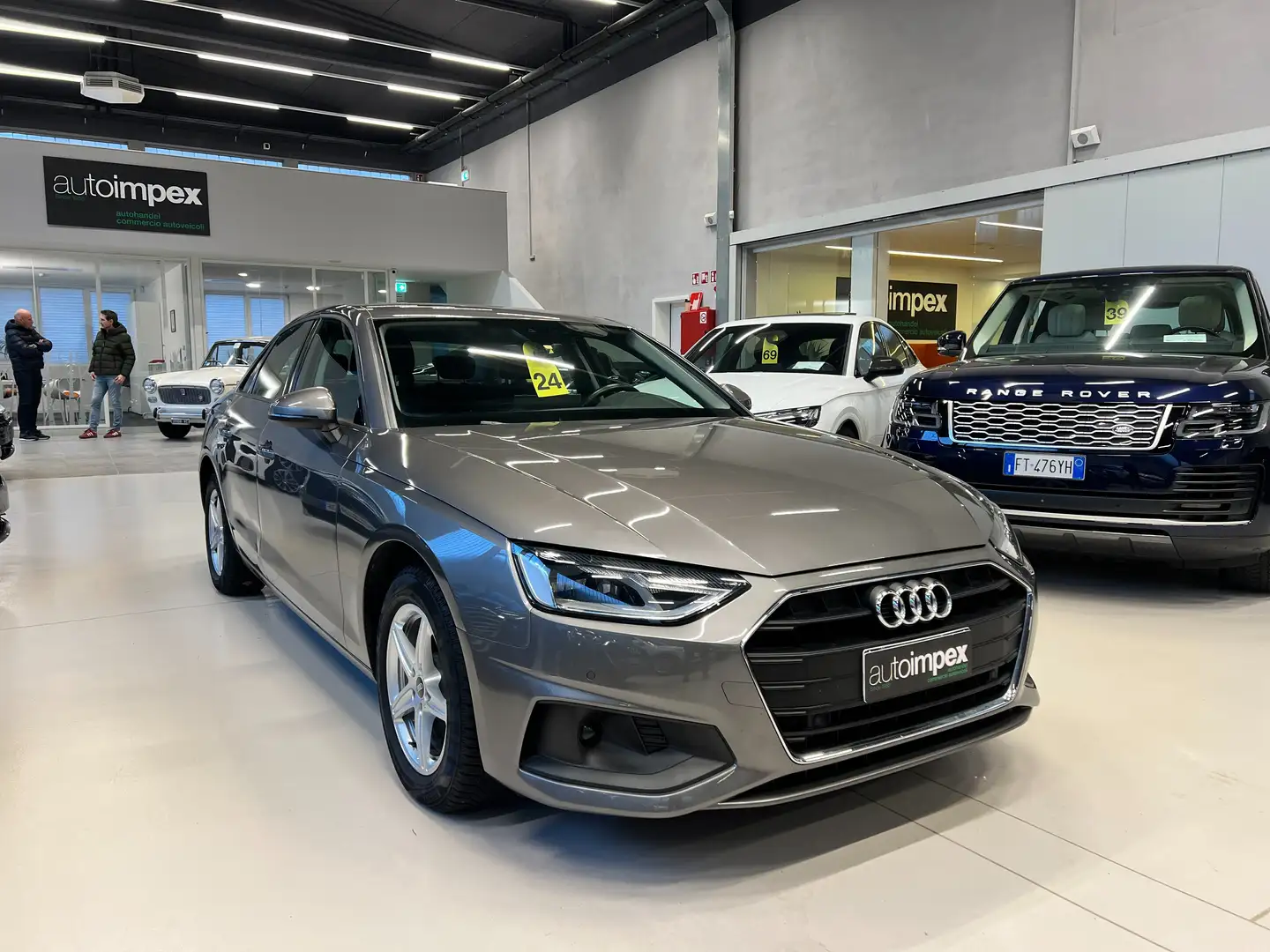 Audi A4 Berlina 30 2.0 tdi mhev 136cv S-TRONIC Grijs - 1
