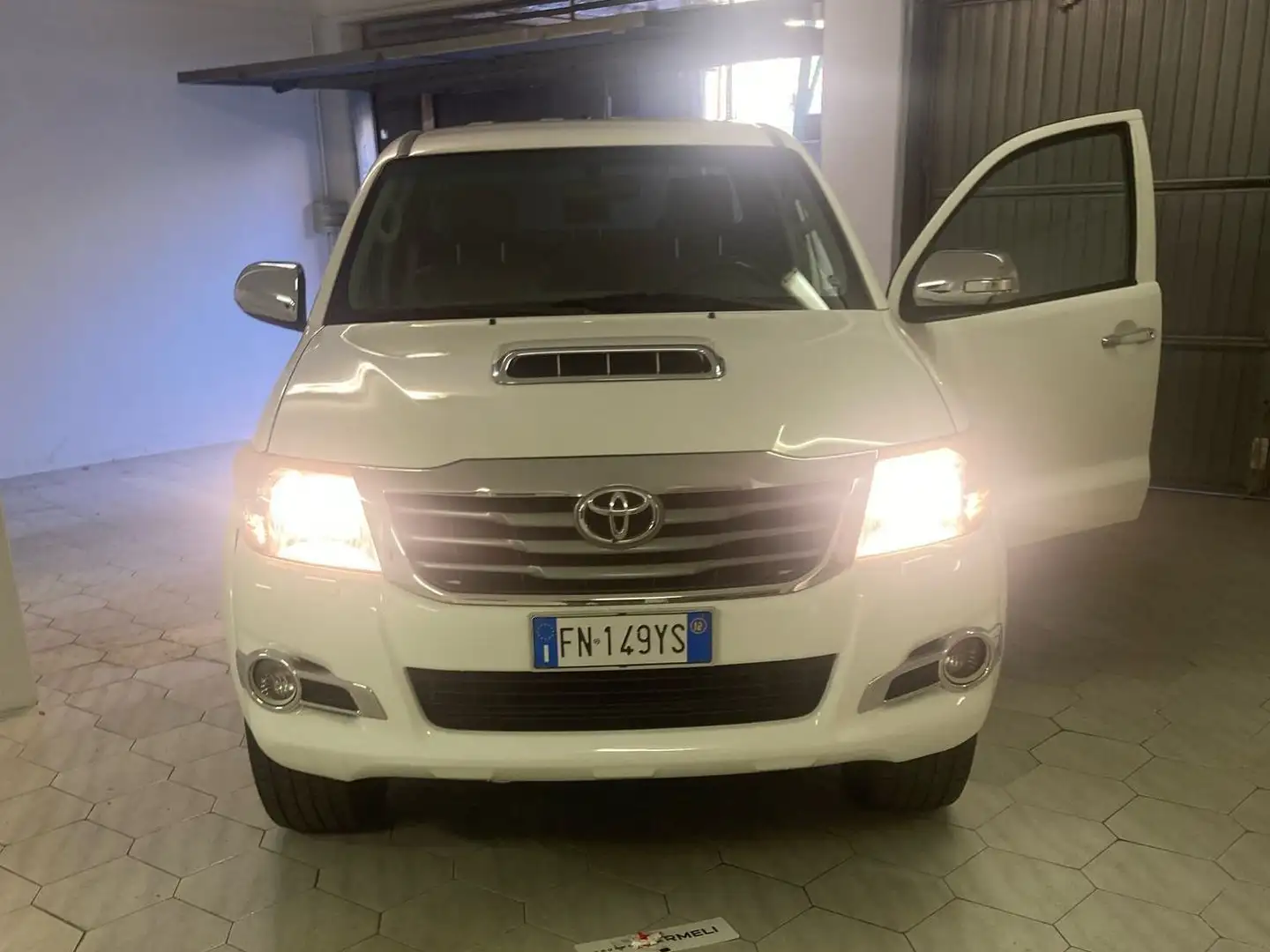 Toyota Hilux 3.0 double cab Stylex auto Alb - 2