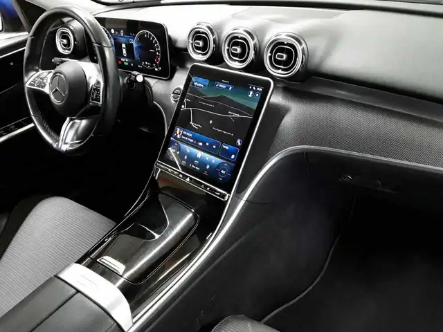 Mercedes-Benz C-Class view 9
