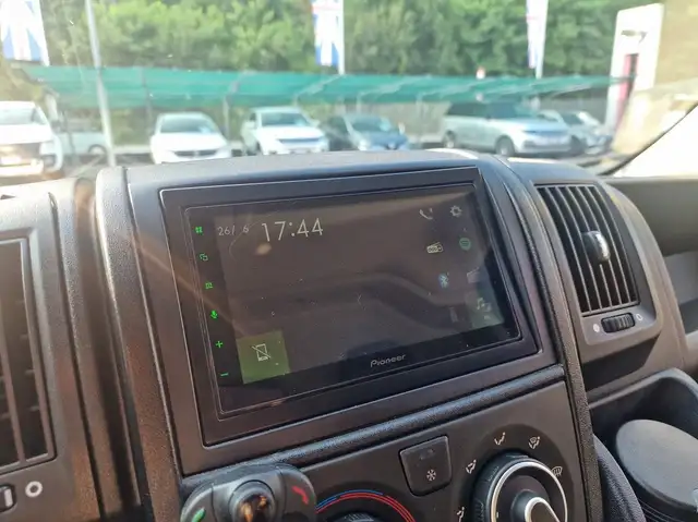 Peugeot Boxer view 13