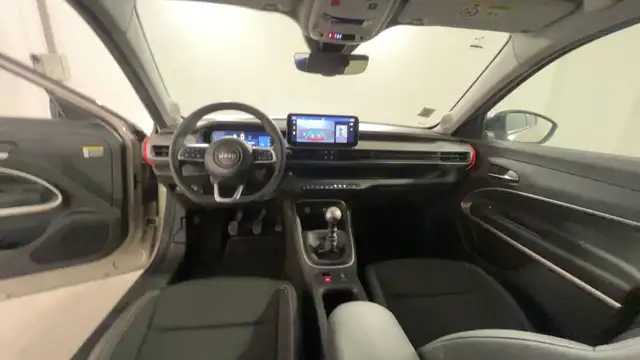 Jeep Avenger view 5