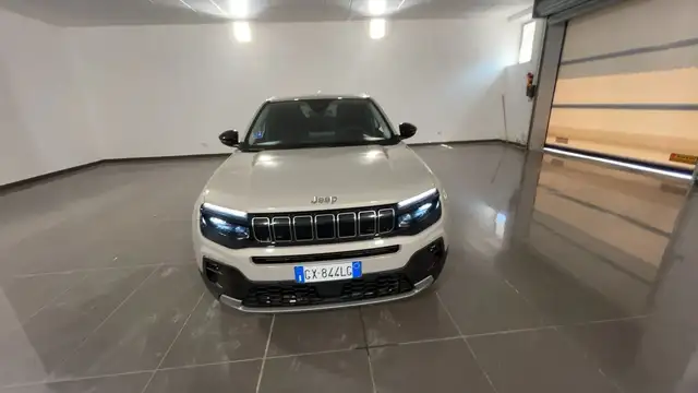 Jeep Avenger view 16