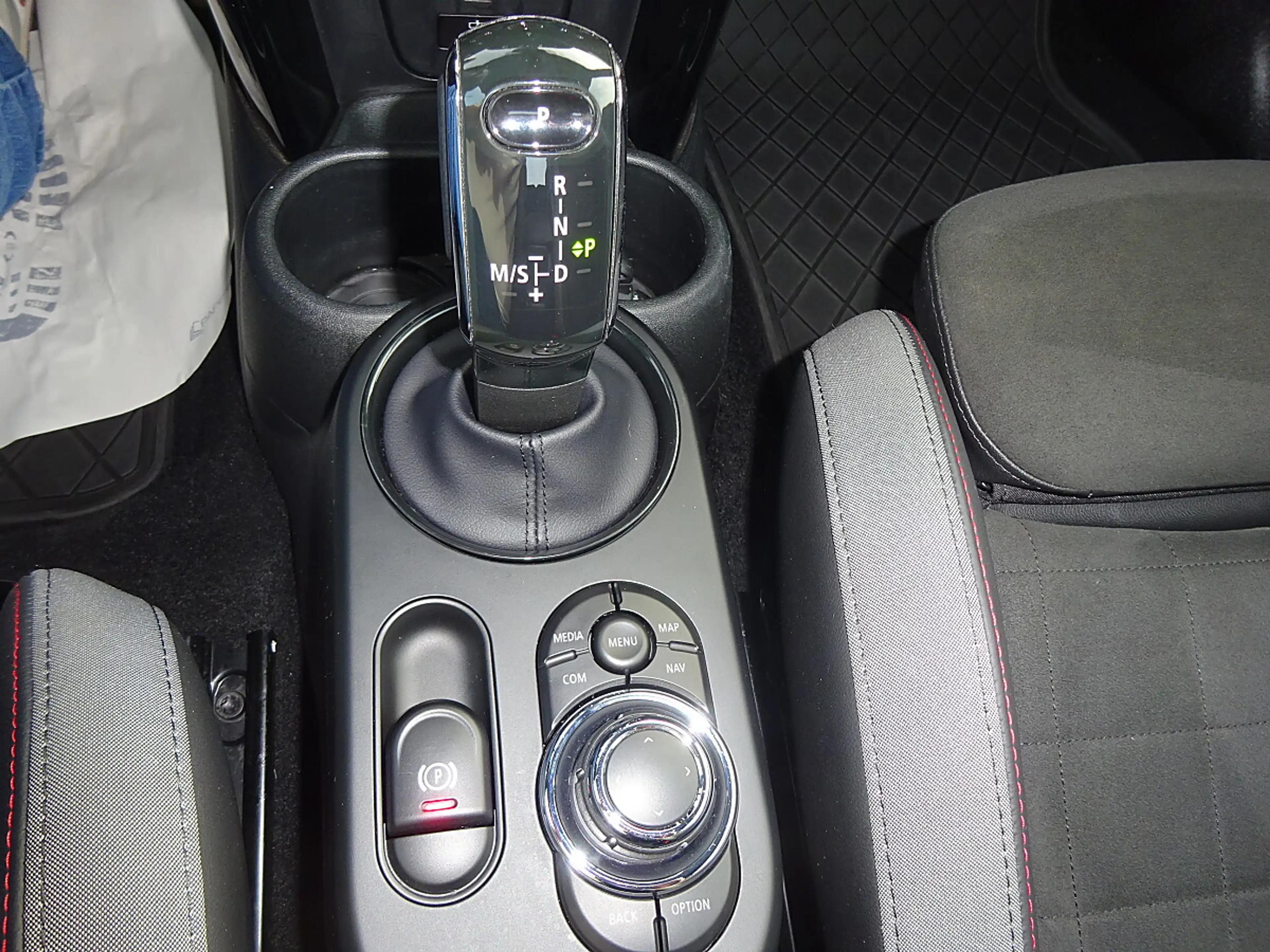 MINI John Cooper Works Cabrio MINI John Cooper Works Cabrio Aut. — photo 7