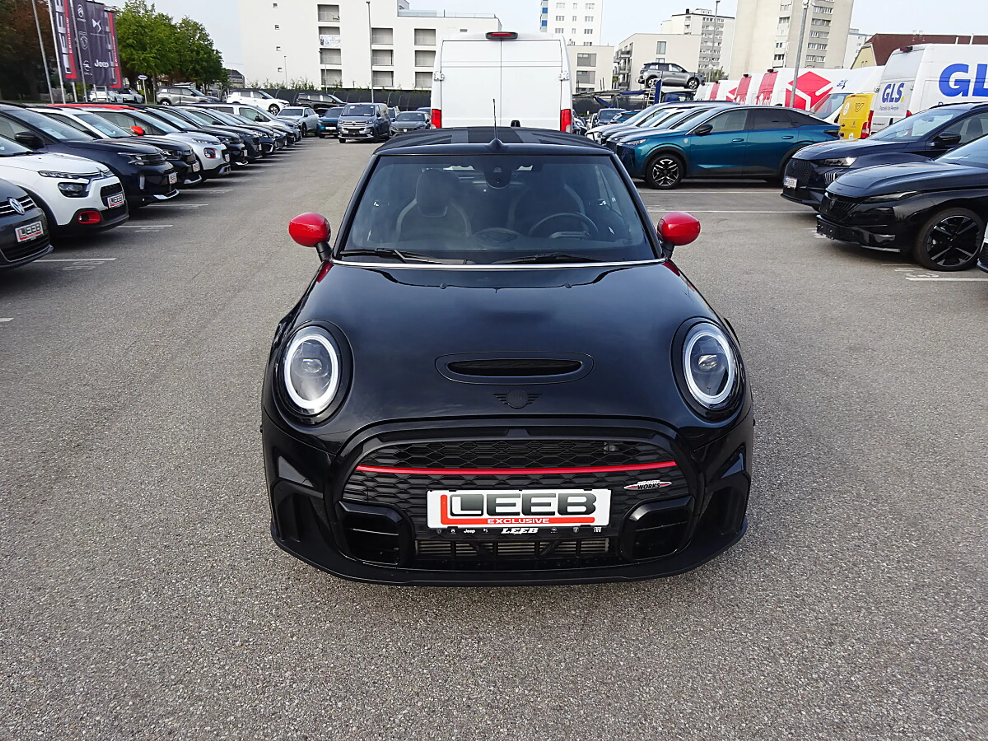 MINI John Cooper Works Cabrio MINI John Cooper Works Cabrio Aut. — photo 2