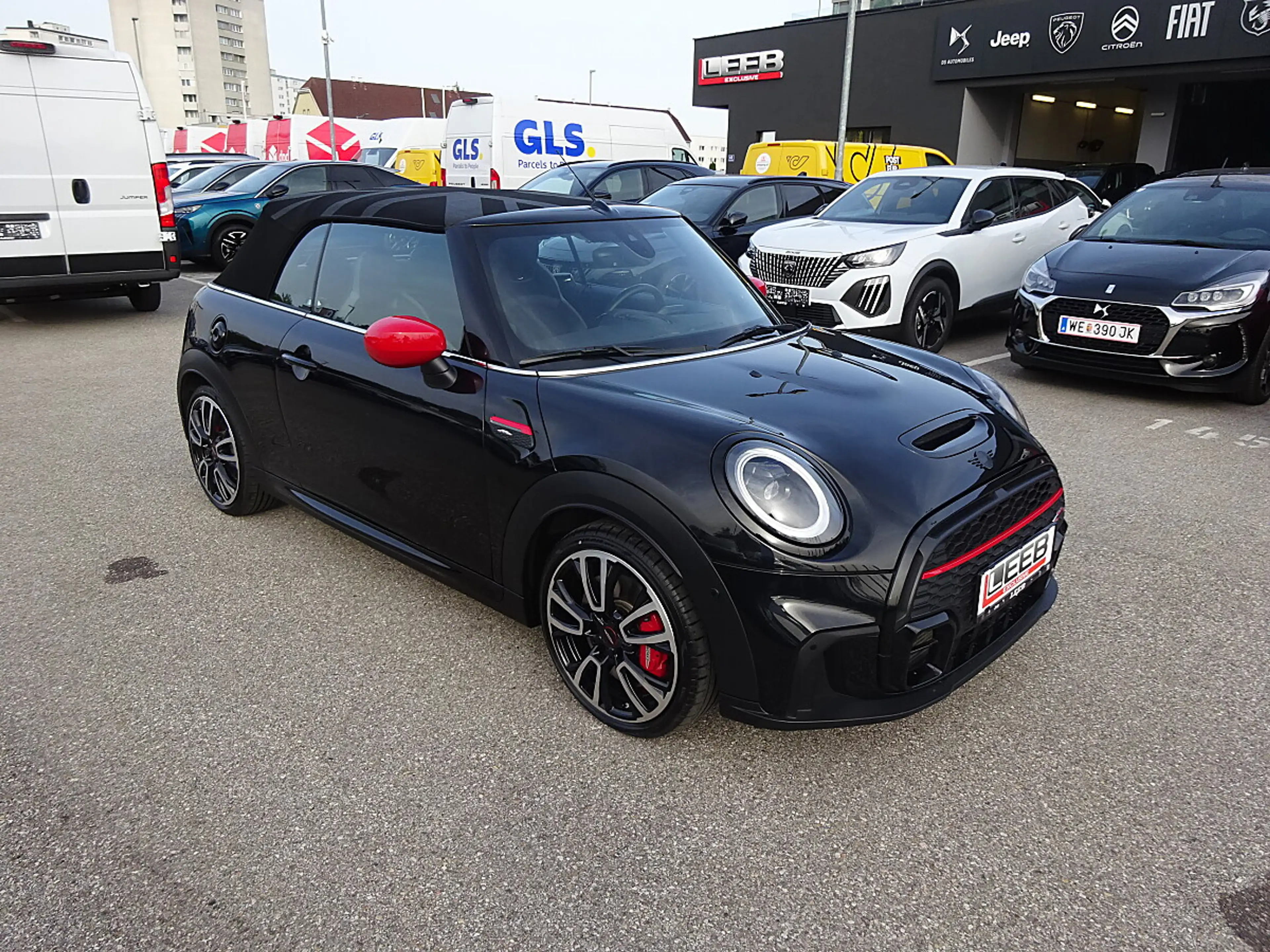 MINI John Cooper Works Cabrio MINI John Cooper Works Cabrio Aut. — photo 3