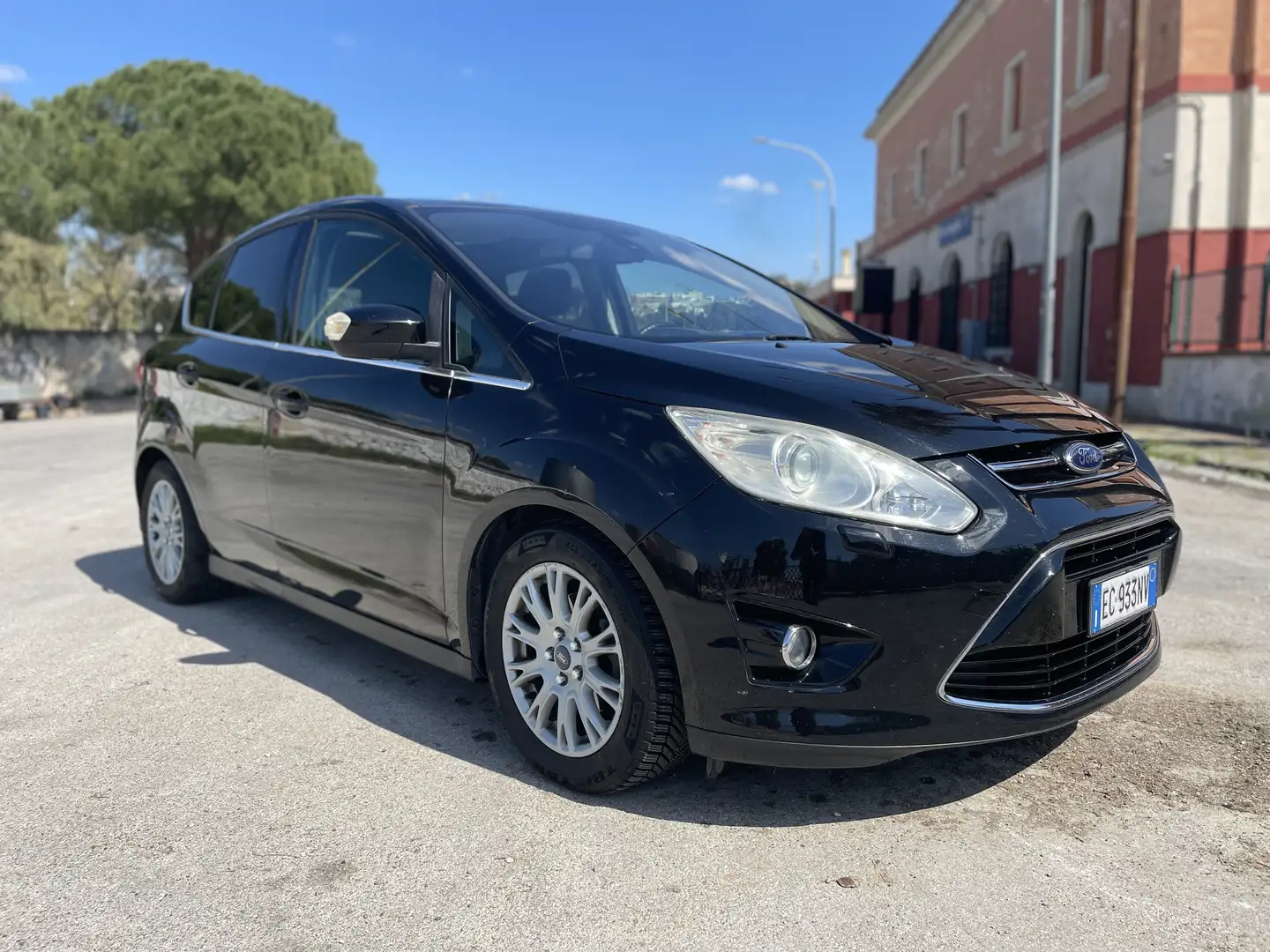 Ford C-Max 1.6 tdci Titanium 115cv dpf - 1