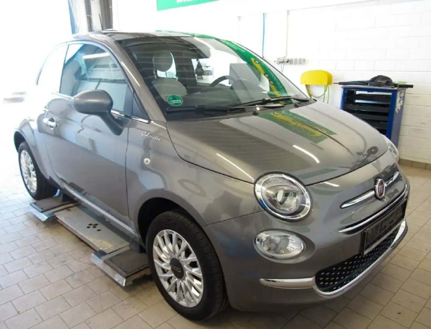 Fiat 500 1.0 GSE DolceVita Klima - Bluetooth Grau - 1