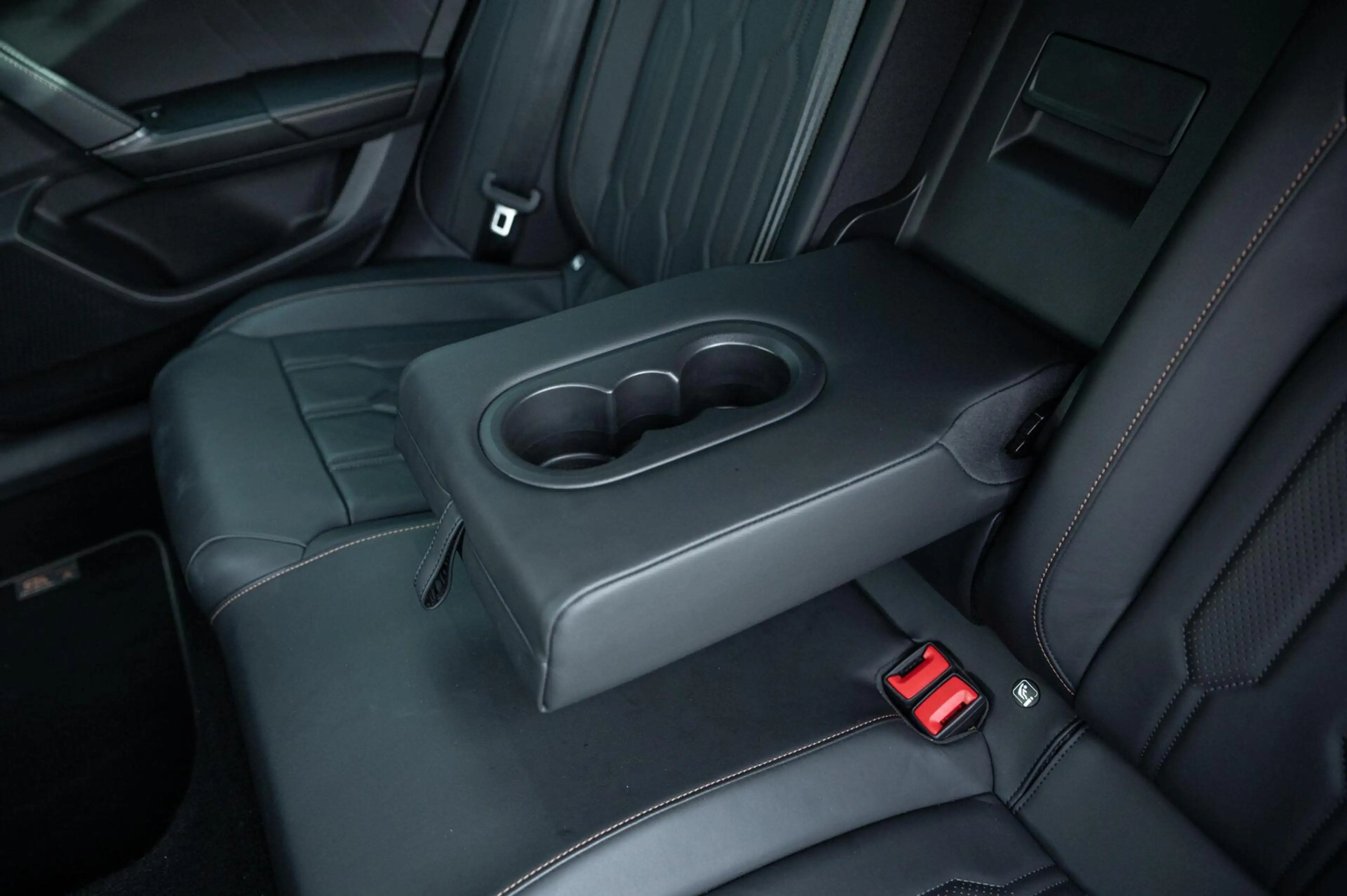 CUPRA Formentor VZ5 2.5 TSI SCHAALSTOELEN CAMERA BEATS ACC — photo 27