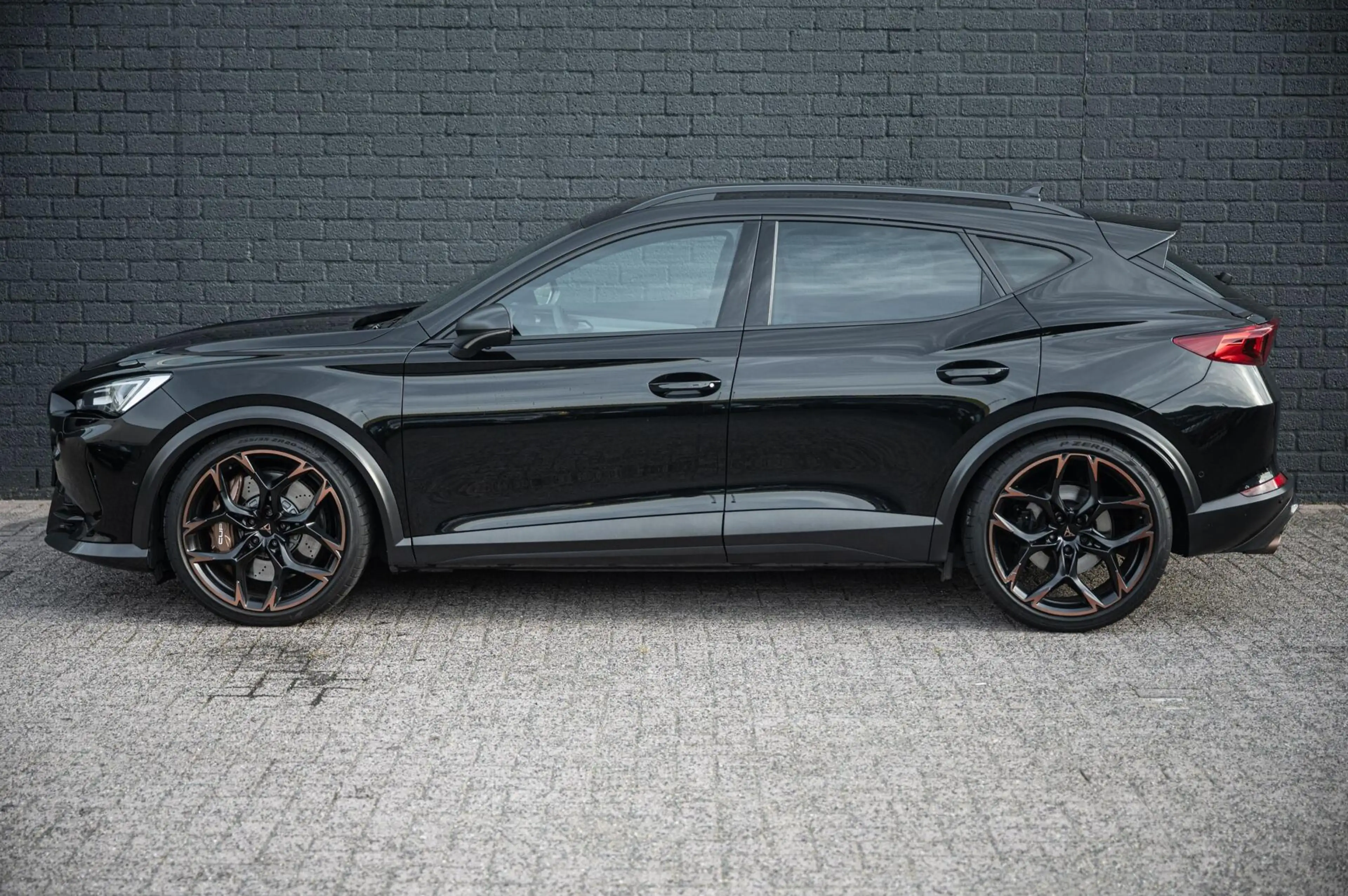 CUPRA Formentor VZ5 2.5 TSI SCHAALSTOELEN CAMERA BEATS ACC — photo 7