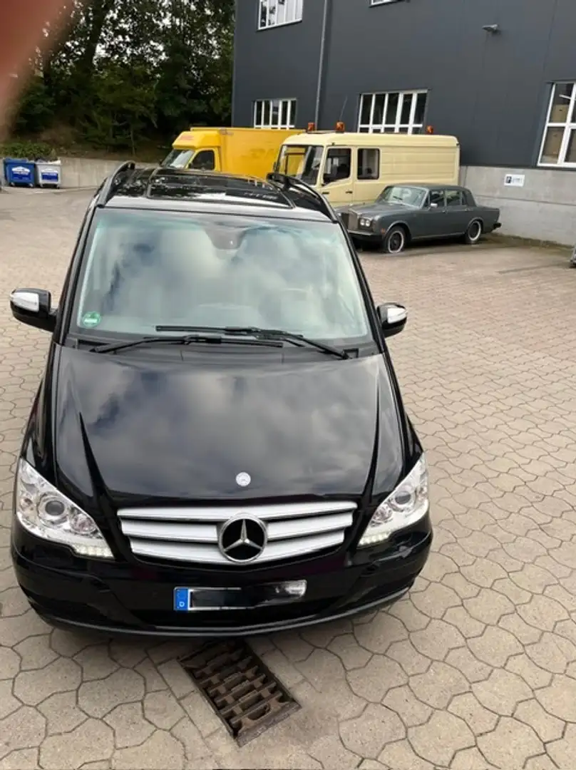 Mercedes-Benz Viano 3.0 CDI lang Automatik Ambiente VOLLAUSSTATTUNG Schwarz - 2