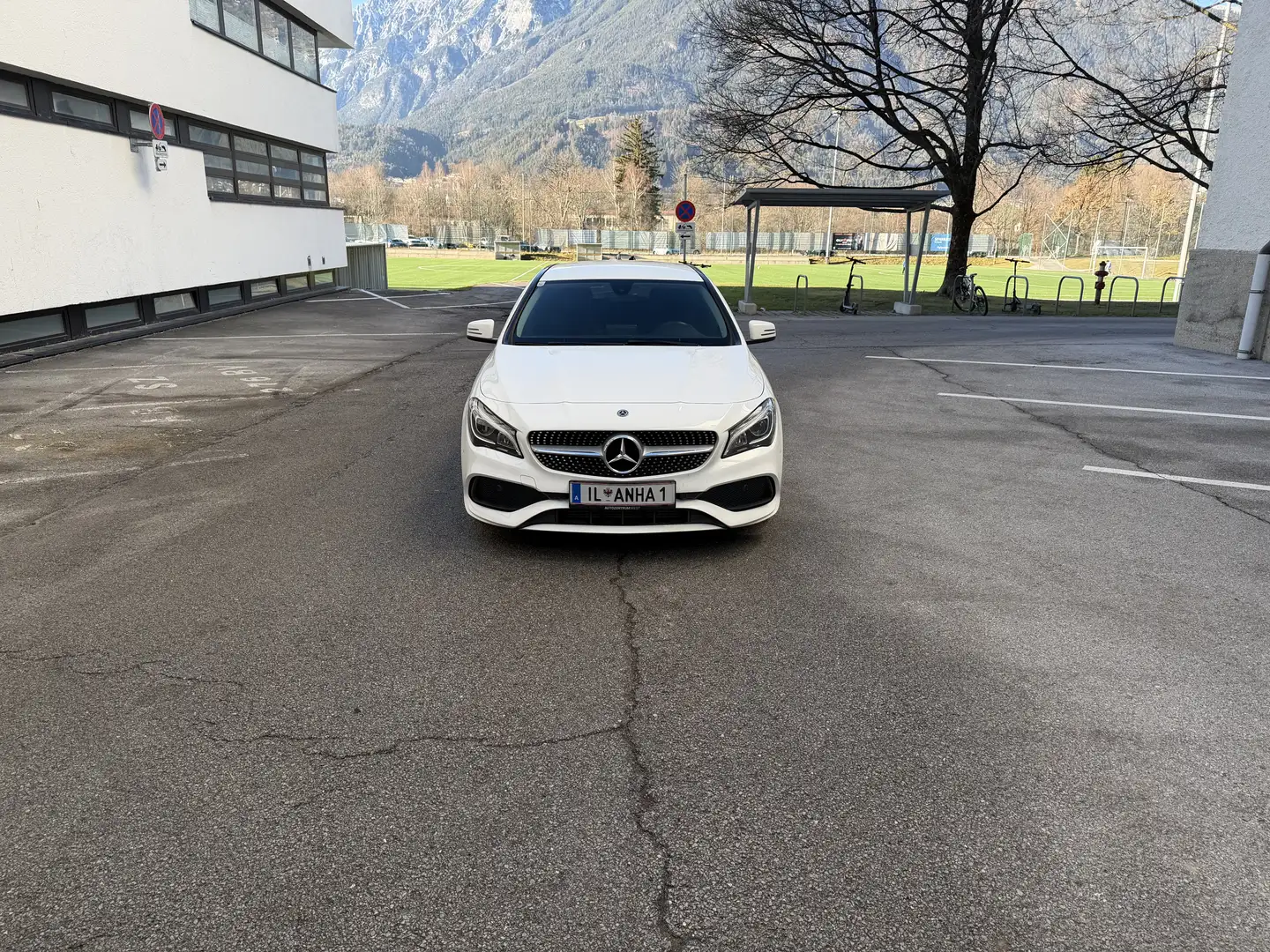 Mercedes-Benz CLA 200 d Shooting Brake 4MATIC Aut. - 1