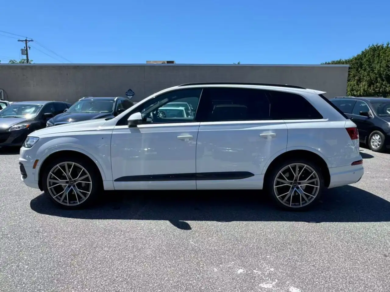 Audi Q7 photo Audi Q7