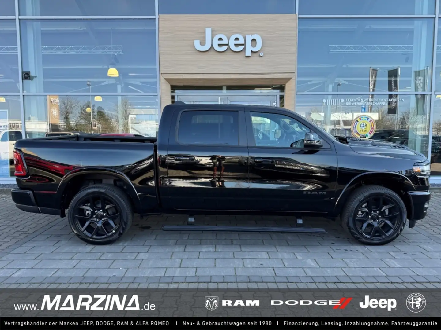 Dodge RAM 1500 Laramie Night Head UP Hurricane Beifahrer Dis Černá - 1