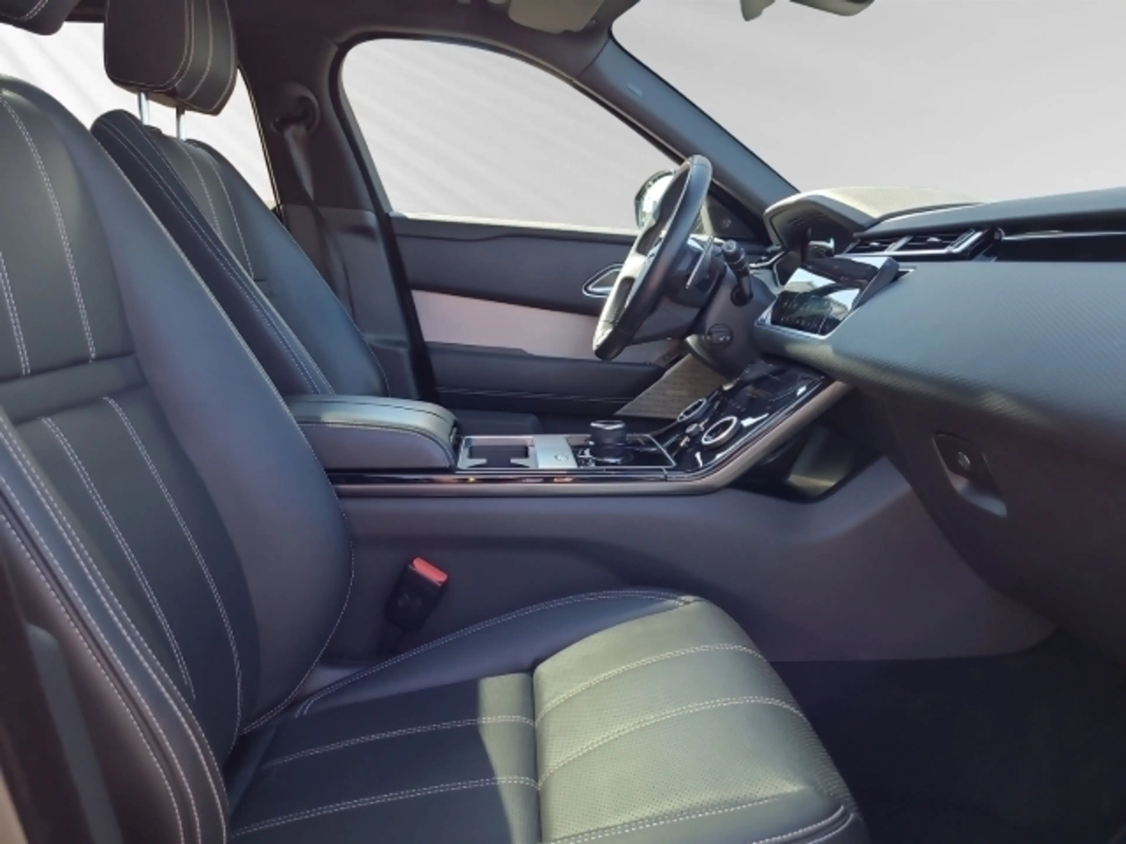 Land Rover Range Rover Velar D300 R-Dynamic SE — photo 10