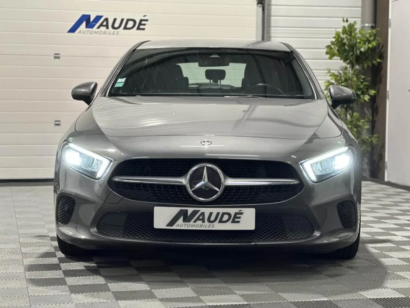 Mercedes-Benz A 200 200 163ch 7G-DCT Business Line - Caméra de recul Gris - 2